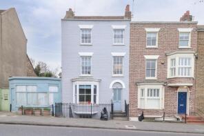 74, Trinity Square, Margate CT9 1HS
