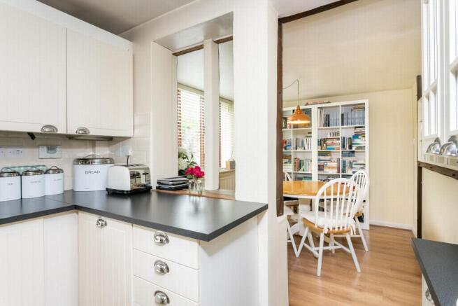 Kitchen/Breakfast rm