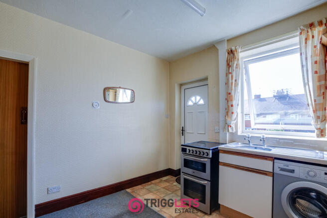 2 bed Semi-Detached for sale Image 6