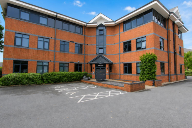 2 bed Flat to rent Image 7