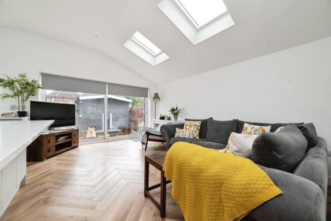 2 bed End of Terrace for sale Image 8