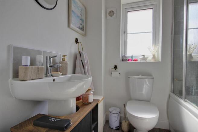 3 bed Semi-Detached for sale Image 10