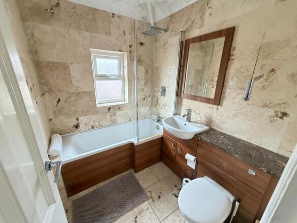 3 bed Semi-Detached for sale Image 10
