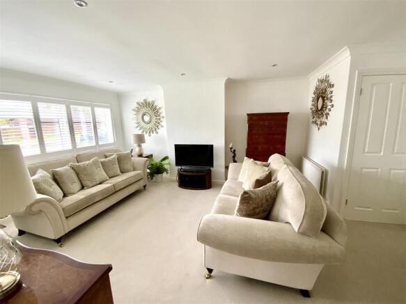 Light & Bright Living Room