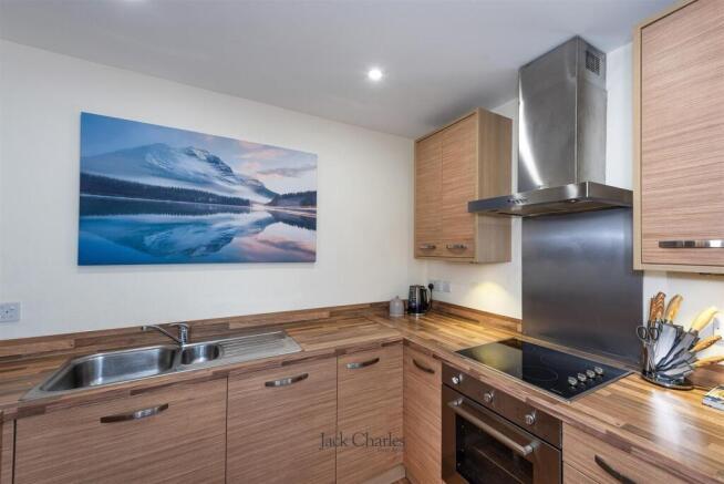 36 Bridleway House, TN9 1FJ 014.jpg