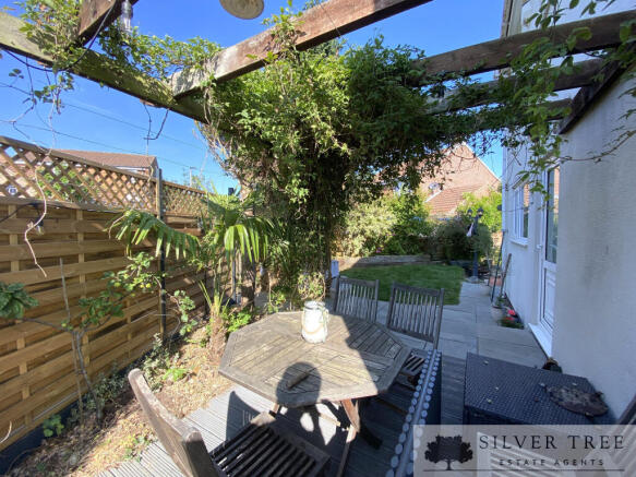 4 bed Detached for sale Image 11