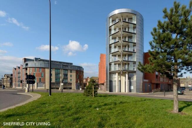 2 bed Apartment to rent Image 4