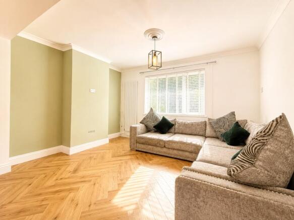 Heol Y Vagwr, Clydach, Swansea, West Glamorgan SA6 photo 4