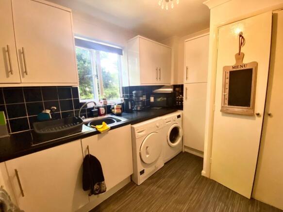 242 Redford Kitchen 2
