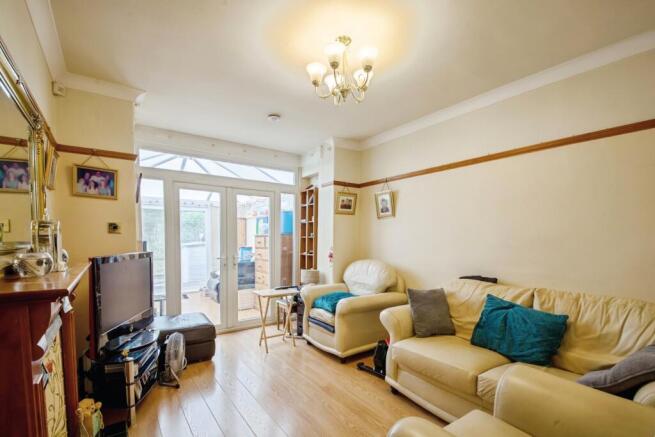 3 bed Semi-Detached for sale Image 7
