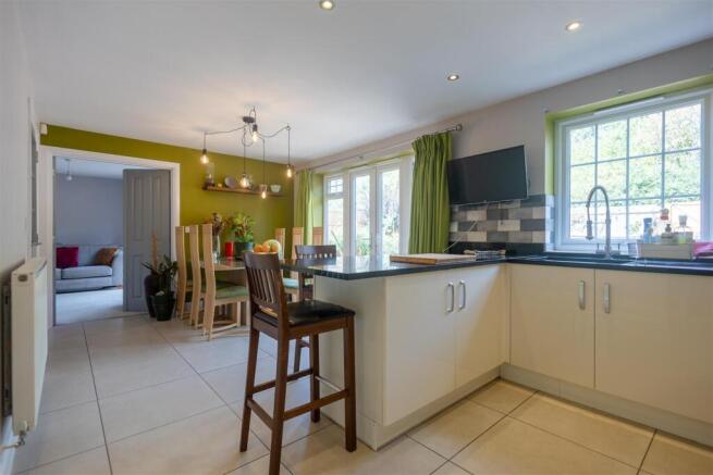 BREAKFAST KITCHEN