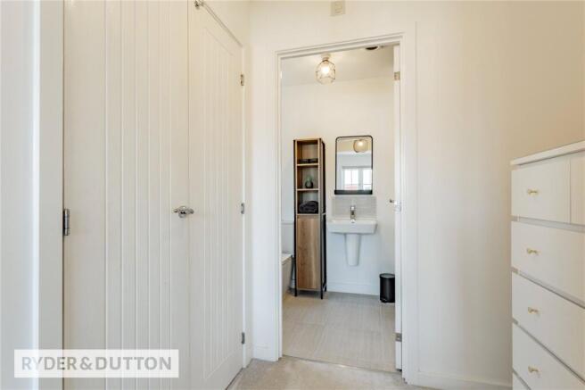 4 bed Detached for sale Image 12