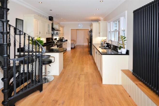 Kitchen.jpg