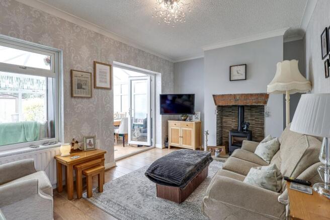 4 bed Semi-Detached for sale Image 10