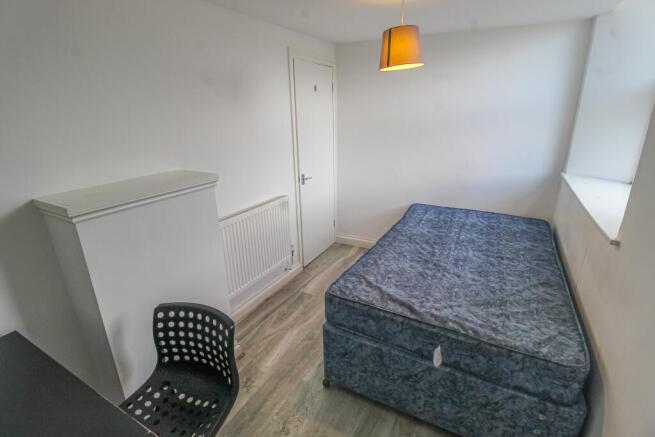 Bed 2 (2)