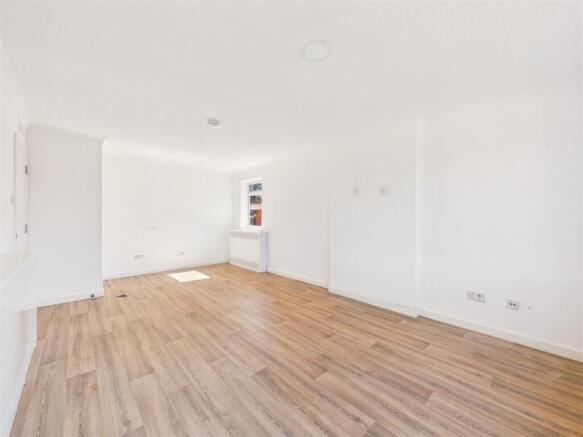 2 bed Detached Bungalow for sale Image 5