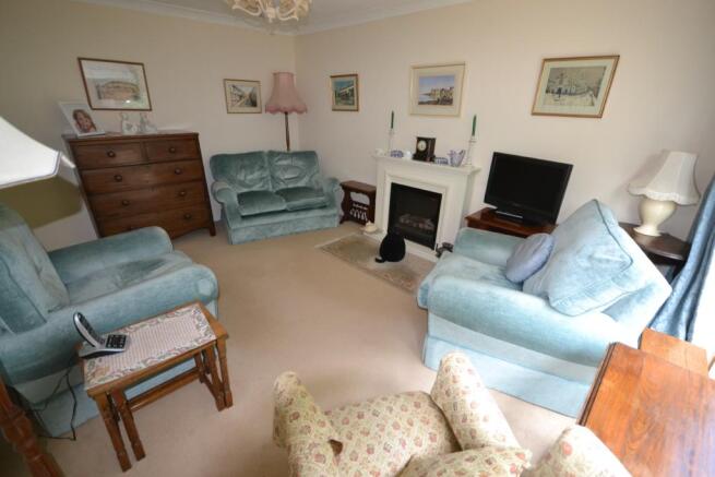 Lounge 2