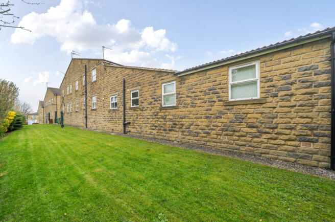 2 bed Flat for sale Image 9