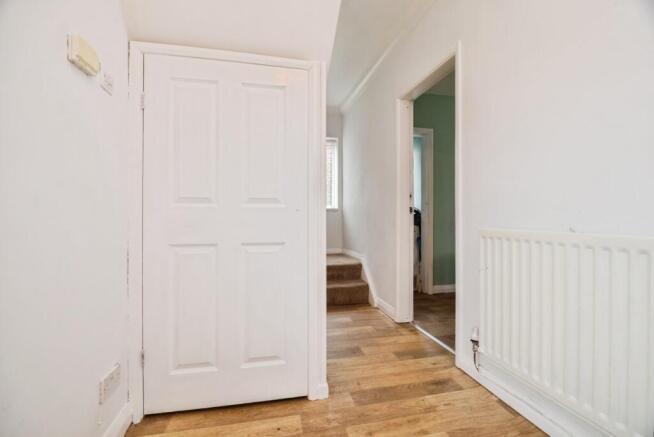 3 bed Semi-Detached for sale Image 11