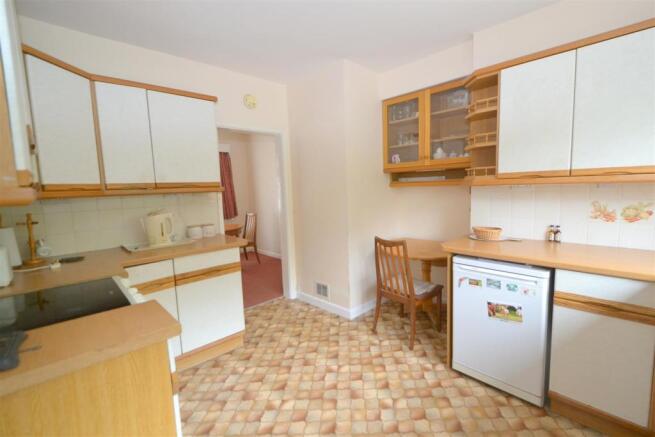 kitchen2.JPG