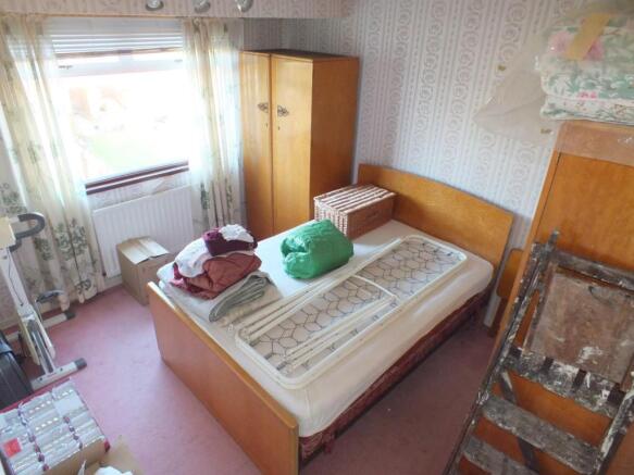 bed 2 (rear)