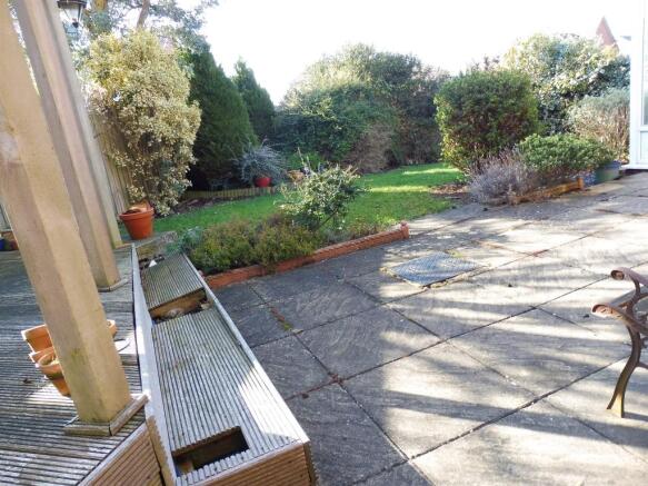 Photo 8