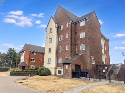 Daytona Quay, Eastbourne