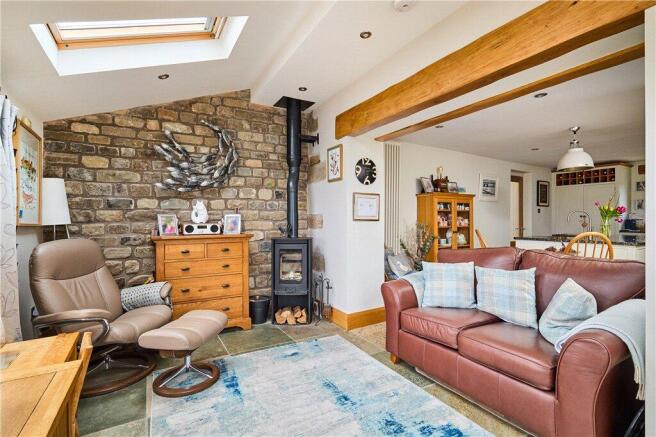 5 bed Barn Conversion for sale Image 7