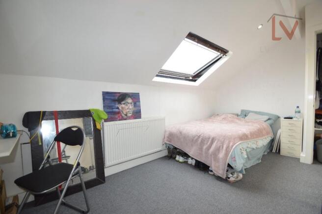 6 bed Terraced to rent Image 7