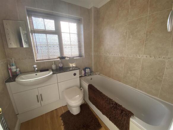 BEDROOM 3