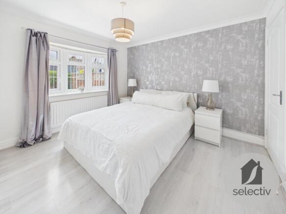 3 bed Semi-Detached Bungalow for sale Image 9