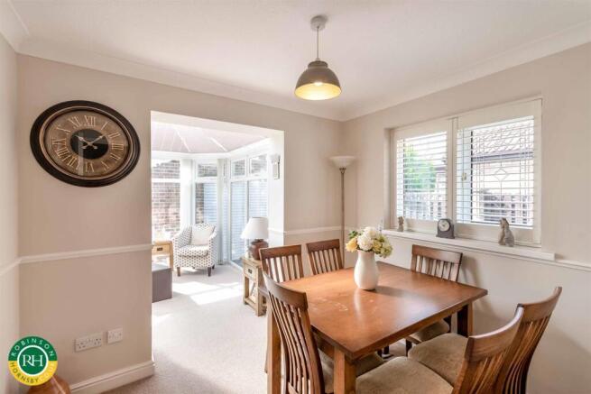 3 bed Detached Bungalow for sale Image 5