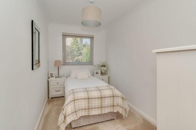 3 bed Apartment for sale Image 11