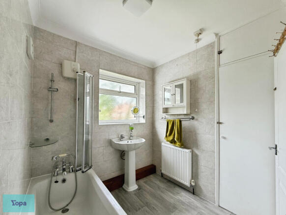 3 bed Semi-Detached for sale Image 8