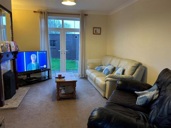Living Room.jpg