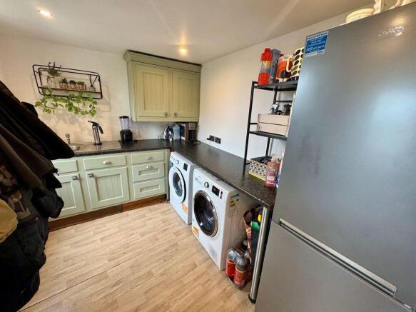 3 bed Link Detached House for sale Image 7
