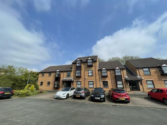 5 Edencroft 2.jpg