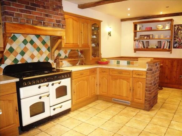 Kitchen/ Breakfast Area