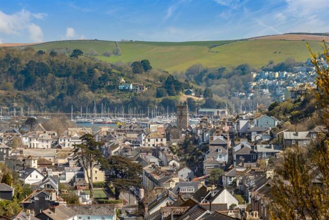 A04 - Flat 1 Hillside Court - 250404.jpg