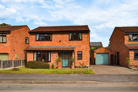 Cotswold Drive, Kings Acre, Hereford, HR4