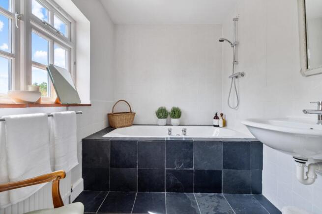 En-Suite Bathroom