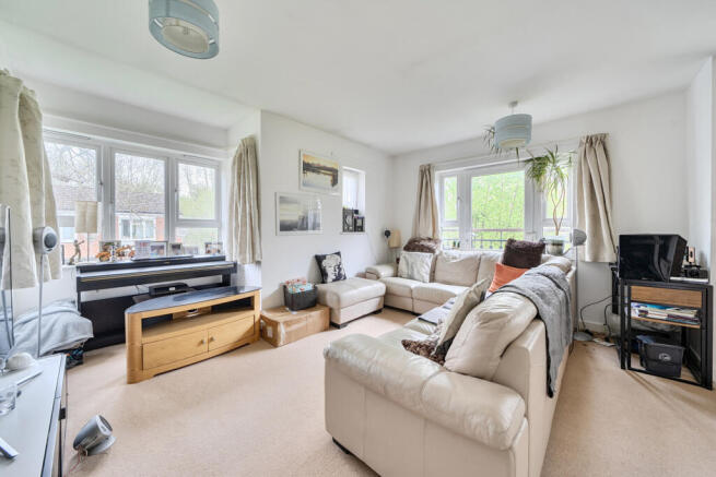 1441083-7-69dd4fa...