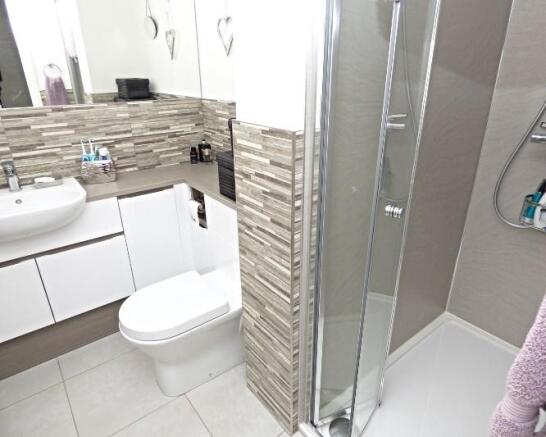 Master En-suite