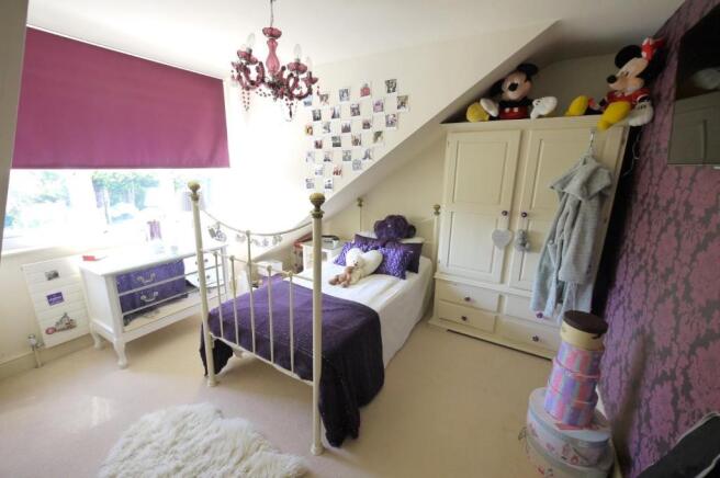 BEDROOM 3:-