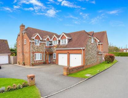 Hambye Close, Lacey Green, Princes Risborough, Buckinghamshire, HP27