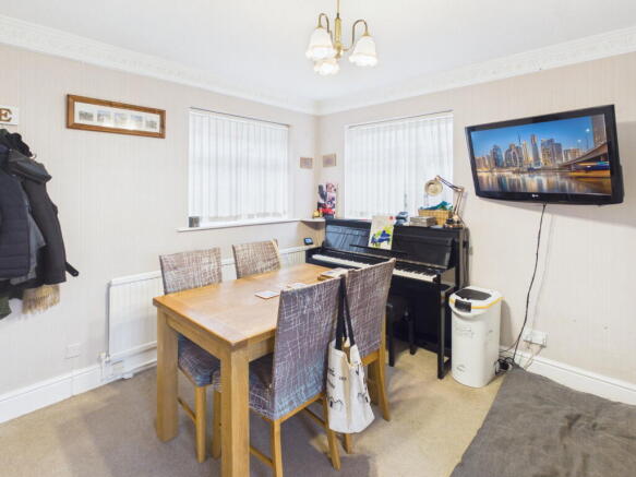 3 bed Detached for sale Image 4