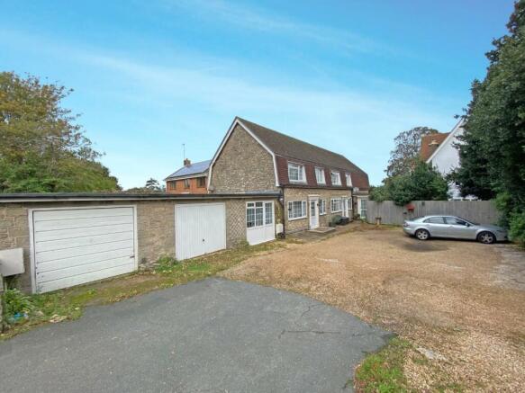 2 Ryde Mews