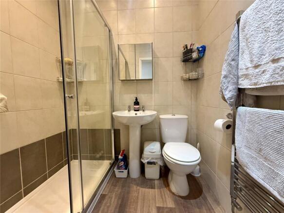 2 bed Apartment for sale Image 7