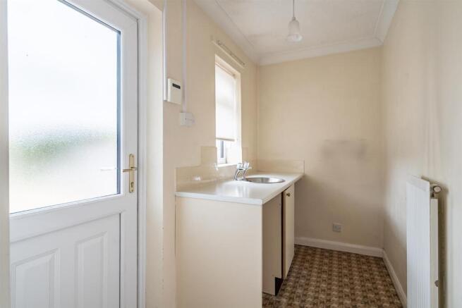 3 bed Detached Bungalow for sale Image 5
