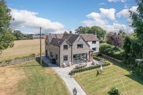 The Plough, Oreton,